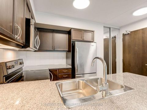 Photo 9 at 1007 - 19 Grand Trunk Crescent, Waterfront Communities C1, Toronto