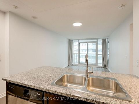 Photo 11 at 1007 - 19 Grand Trunk Crescent, Waterfront Communities C1, Toronto