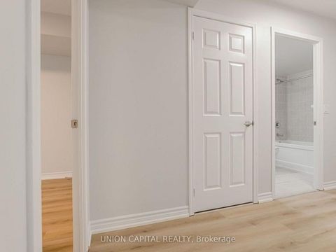 Photo 12 at 1007 - 19 Grand Trunk Crescent, Waterfront Communities C1, Toronto