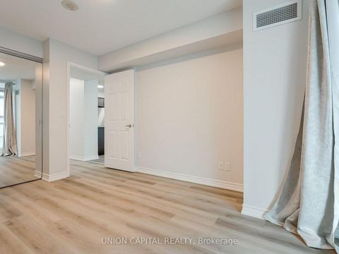 Photo 13 at 1007 - 19 Grand Trunk Crescent, Waterfront Communities C1, Toronto