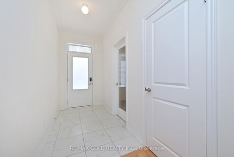 Photo 1 at 1345 Davis Loop, Lefroy, Innisfil