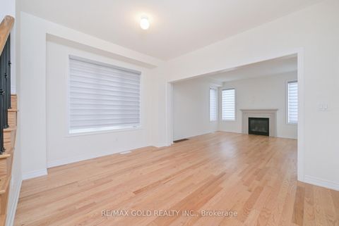 Photo 3 at 1345 Davis Loop, Lefroy, Innisfil