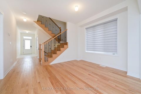 Photo 4 at 1345 Davis Loop, Lefroy, Innisfil