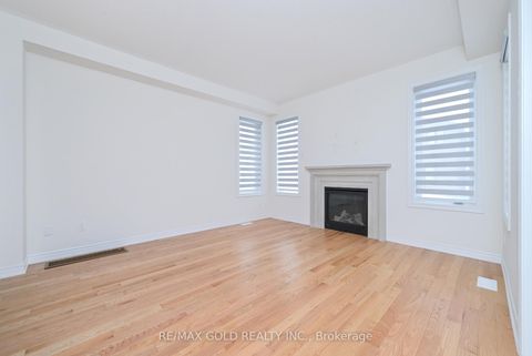 Photo 5 at 1345 Davis Loop, Lefroy, Innisfil