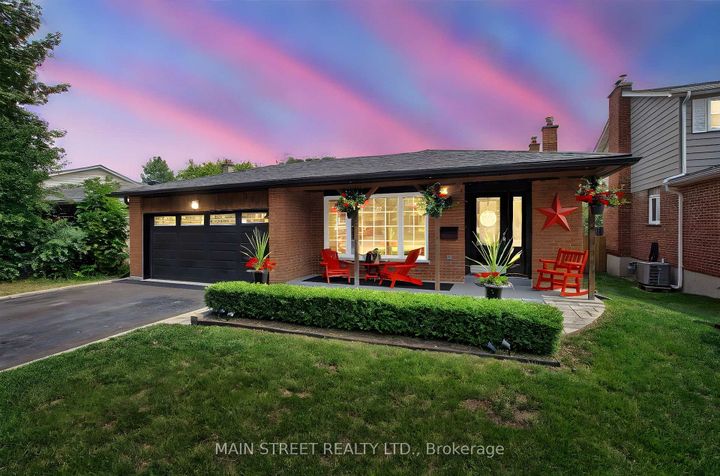 Photo 0 at 124 Lee Avenue, Bradford, Bradford West Gwillimbury