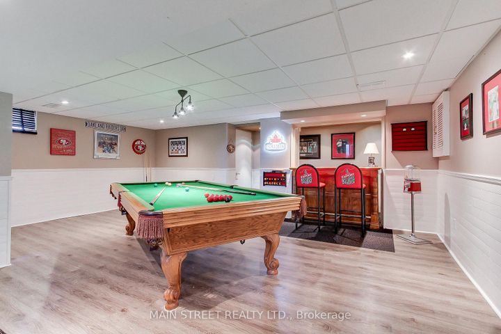 Photo 26 at 124 Lee Avenue, Bradford, Bradford West Gwillimbury