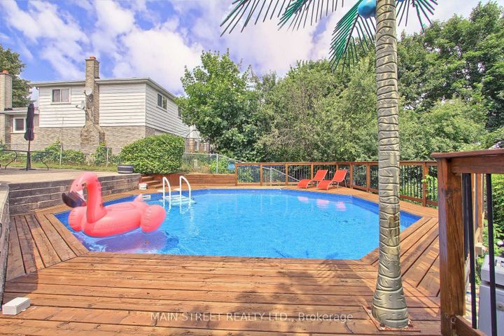 Photo 31 at 124 Lee Avenue, Bradford, Bradford West Gwillimbury