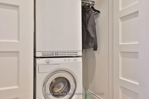 Photo 17 at 520 - 22 Leader Lane, Yonge Corridor, Toronto