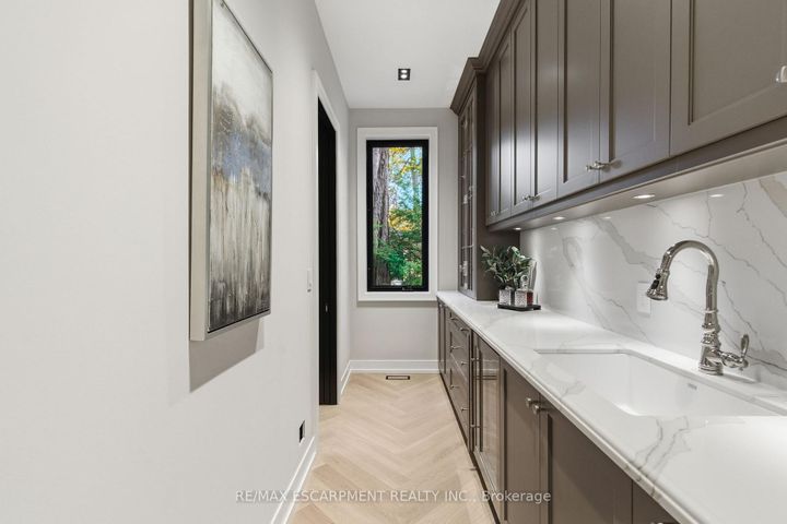 Photo 12 at 1380 Birchwood Heights Drive, Mineola, Mississauga