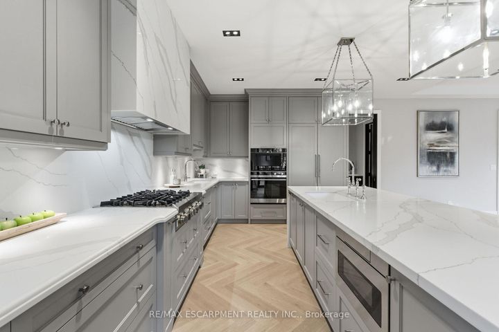 Photo 20 at 1380 Birchwood Heights Drive, Mineola, Mississauga