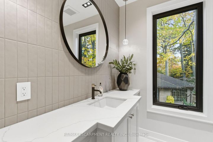 Photo 32 at 1380 Birchwood Heights Drive, Mineola, Mississauga