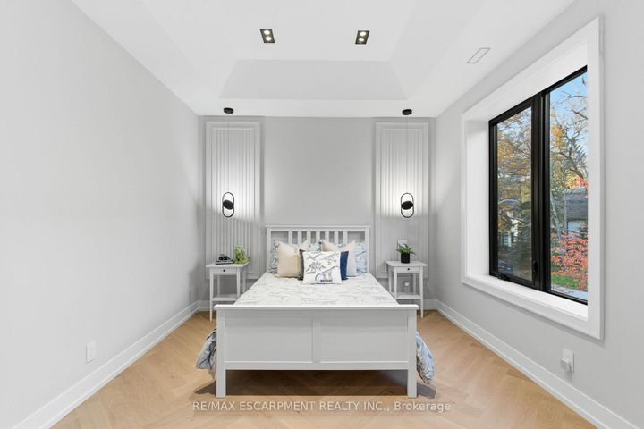 Photo 34 at 1380 Birchwood Heights Drive, Mineola, Mississauga