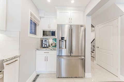 Photo 17 at 80 Giancola Crescent, Maple, Vaughan