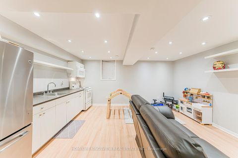 Photo 42 at 80 Giancola Crescent, Maple, Vaughan