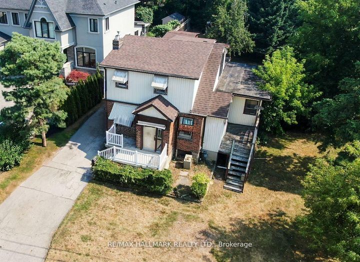 Photo 8 at 724-728 Montbeck Crescent, Lakeview, Mississauga