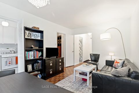 Photo 4 at 203 - 575 Avenue Road, St. Clair, Toronto