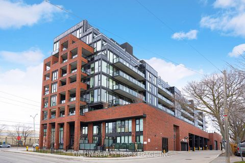 Photo 1 at 211 - 2799 Kingston Rd Road, Cliffcrest, Toronto