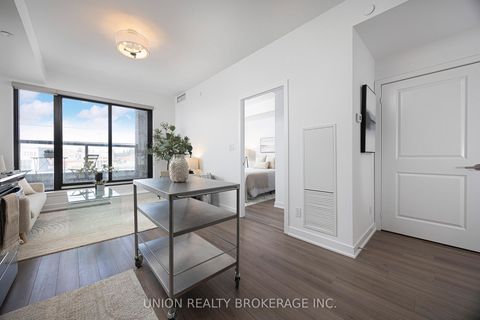 Photo 6 at 211 - 2799 Kingston Rd Road, Cliffcrest, Toronto