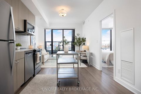 Photo 7 at 211 - 2799 Kingston Rd Road, Cliffcrest, Toronto