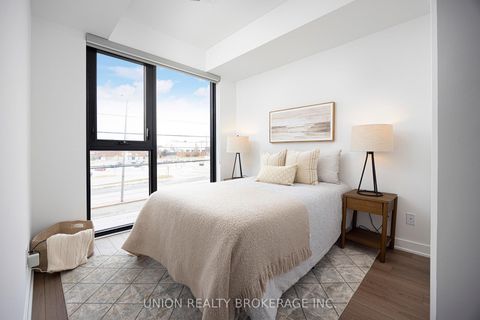 Photo 18 at 211 - 2799 Kingston Rd Road, Cliffcrest, Toronto