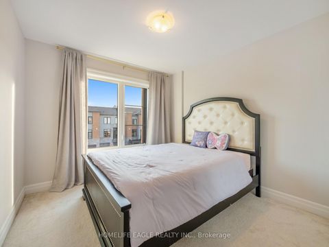 Photo 13 at 20 Vantage Loop, Woodland Hill, Newmarket