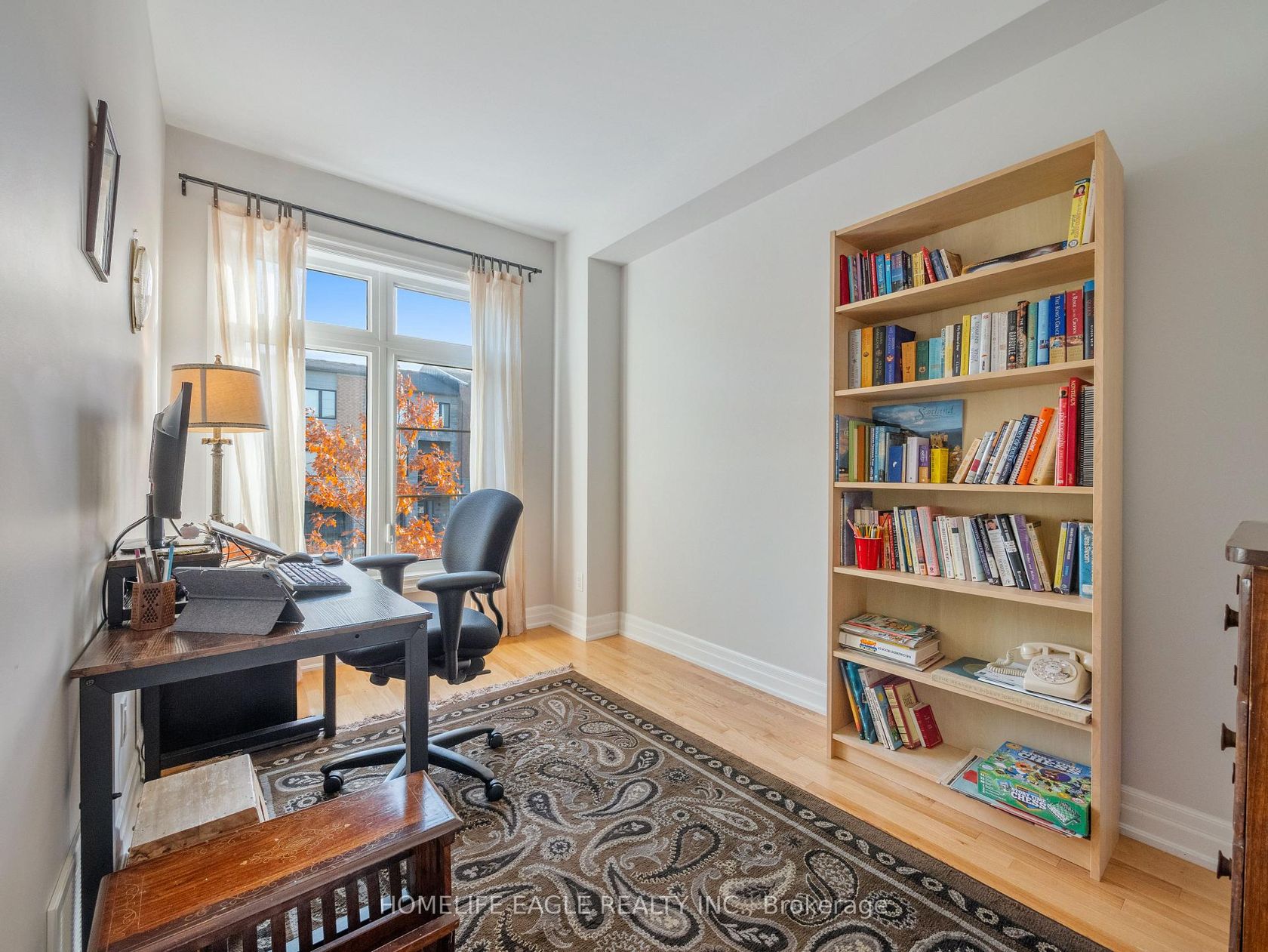 Photo 8 at 20 Vantage Loop, Woodland Hill, Newmarket