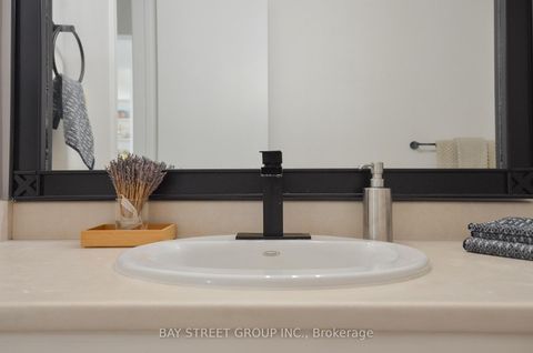 Photo 9 at 728 Sunnypoint Drive, Leslie Valley, Newmarket