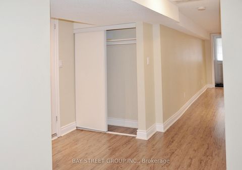 Photo 31 at 728 Sunnypoint Drive, Leslie Valley, Newmarket