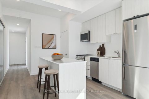 Photo 2 at 701 - 2433 Dufferin Street, Belgravia, Toronto