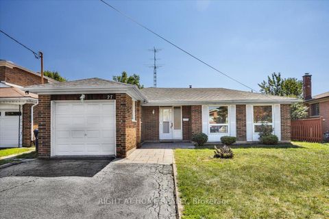Photo 2 at 27 Villata Gardens, York University Heights, Toronto