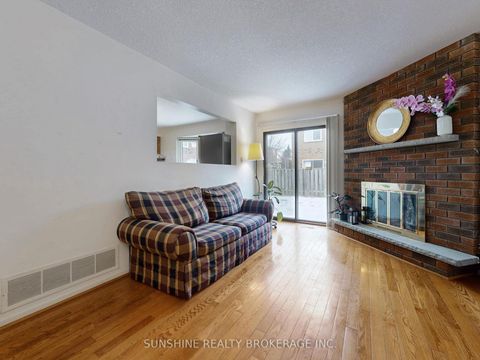 Photo 7 at 4 Treerun Avenue, Steeles, Toronto