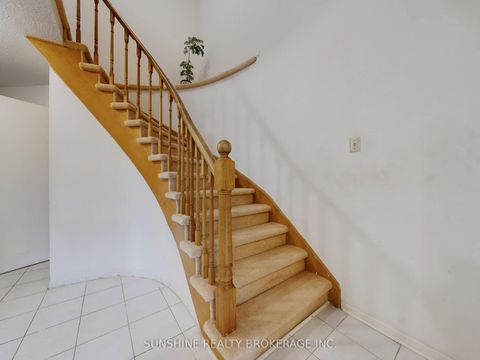 Photo 14 at 4 Treerun Avenue, Steeles, Toronto