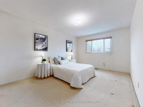 Photo 15 at 4 Treerun Avenue, Steeles, Toronto
