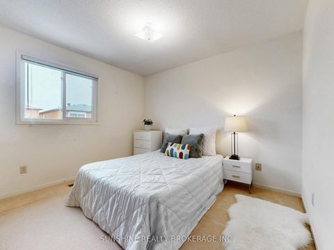 Photo 17 at 4 Treerun Avenue, Steeles, Toronto