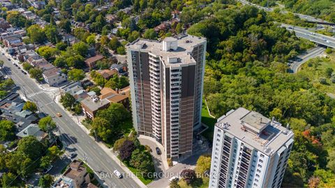 Photo 3 at 403 - 980 Broadview Avenue, Broadview North, Toronto