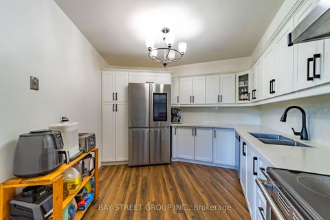 Photo 15 at 403 - 980 Broadview Avenue, Broadview North, Toronto
