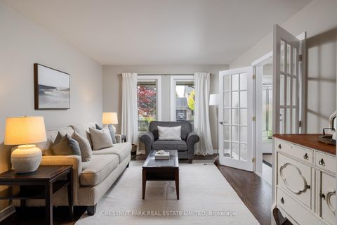 Photo 11 at 4 Galloway Crescent, Uxbridge