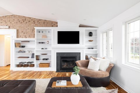 Photo 17 at 4 Galloway Crescent, Uxbridge