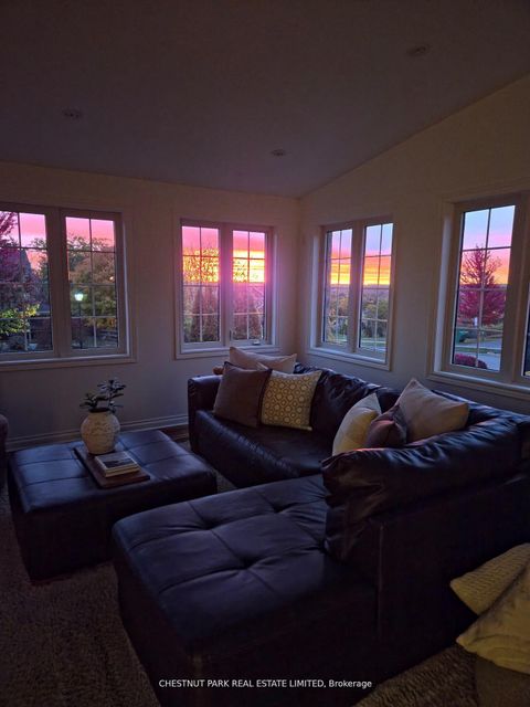 Photo 21 at 4 Galloway Crescent, Uxbridge