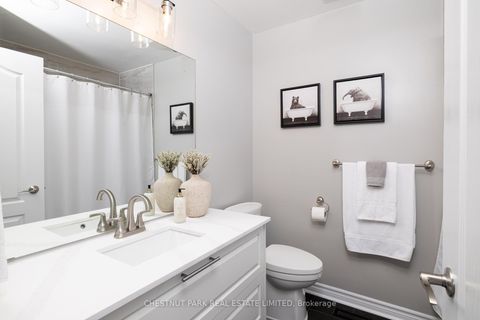 Photo 26 at 4 Galloway Crescent, Uxbridge