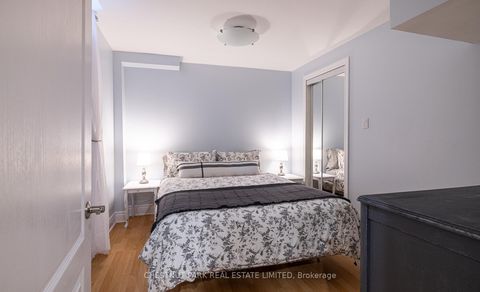 Photo 29 at 4 Galloway Crescent, Uxbridge