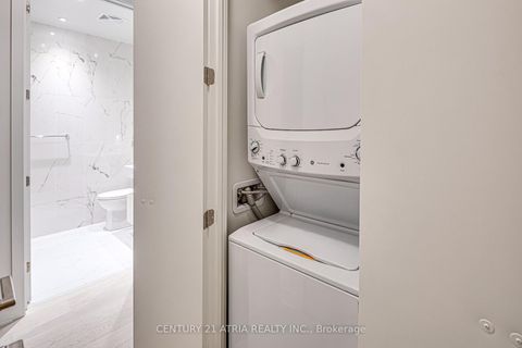 Photo 3 at 6303 - 11 Yorkville Avenue, Annex, Toronto