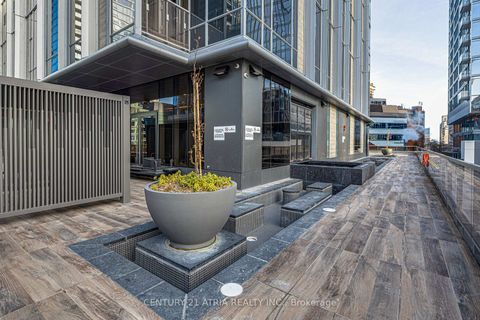 Photo 15 at 6303 - 11 Yorkville Avenue, Annex, Toronto