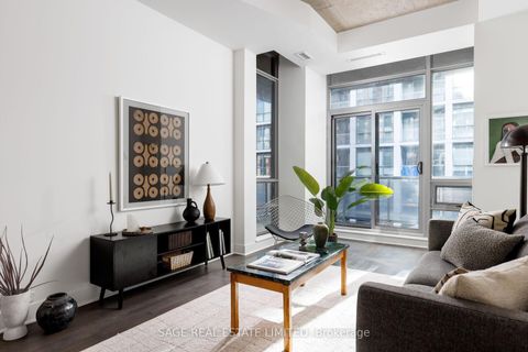 Photo 15 at 516 - 399 Adelaide Street W, Waterfront Communities C1, Toronto