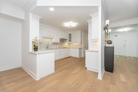 Photo 5 at 304 - 30 Anglesey Boulevard, Humber Valley, Toronto