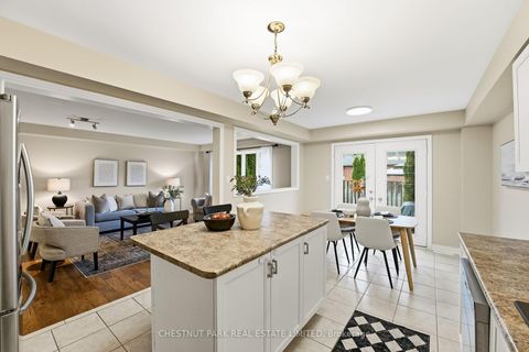 Photo 12 at 55 Apple Tree Crescent, Uxbridge