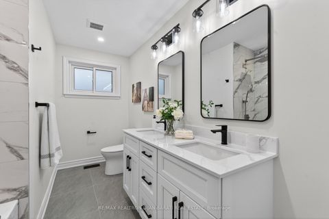 Photo 31 at 32 Colonnade Road, Steeles, Toronto