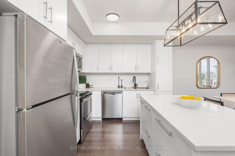 Photo 7 at 14 - 125 Long Branch Avenue, Long Branch, Toronto