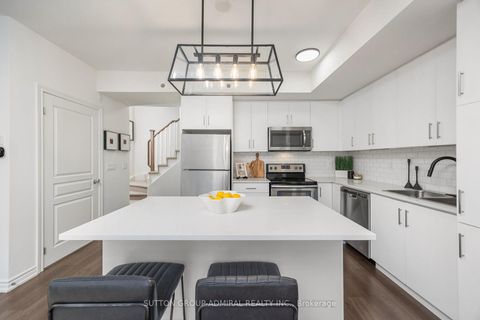 Photo 8 at 14 - 125 Long Branch Avenue, Long Branch, Toronto