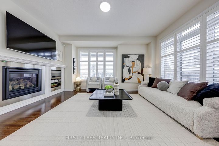 Photo 10 at 2 James Parrott Avenue, Wismer, Markham